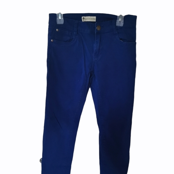 𝅺LOVE culture blue jeans - Picture 1 of 5